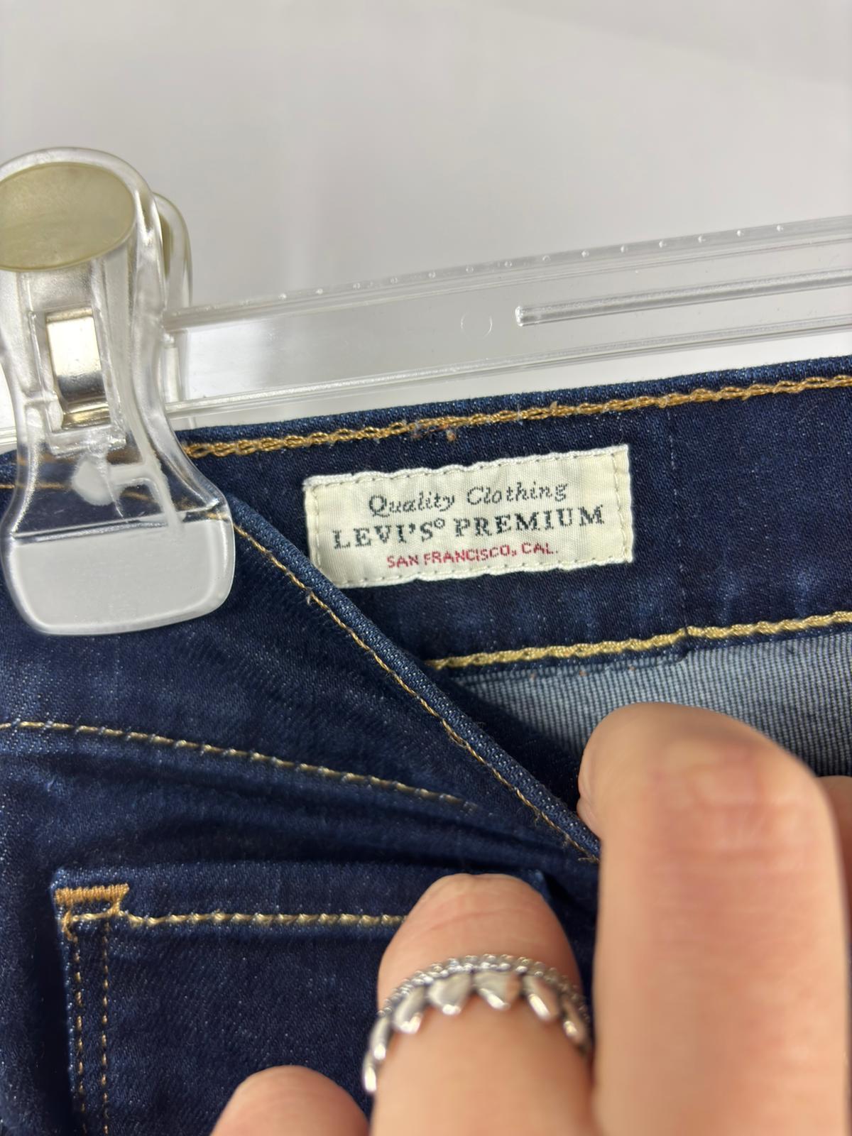 Levi's 724 High Rise Straight